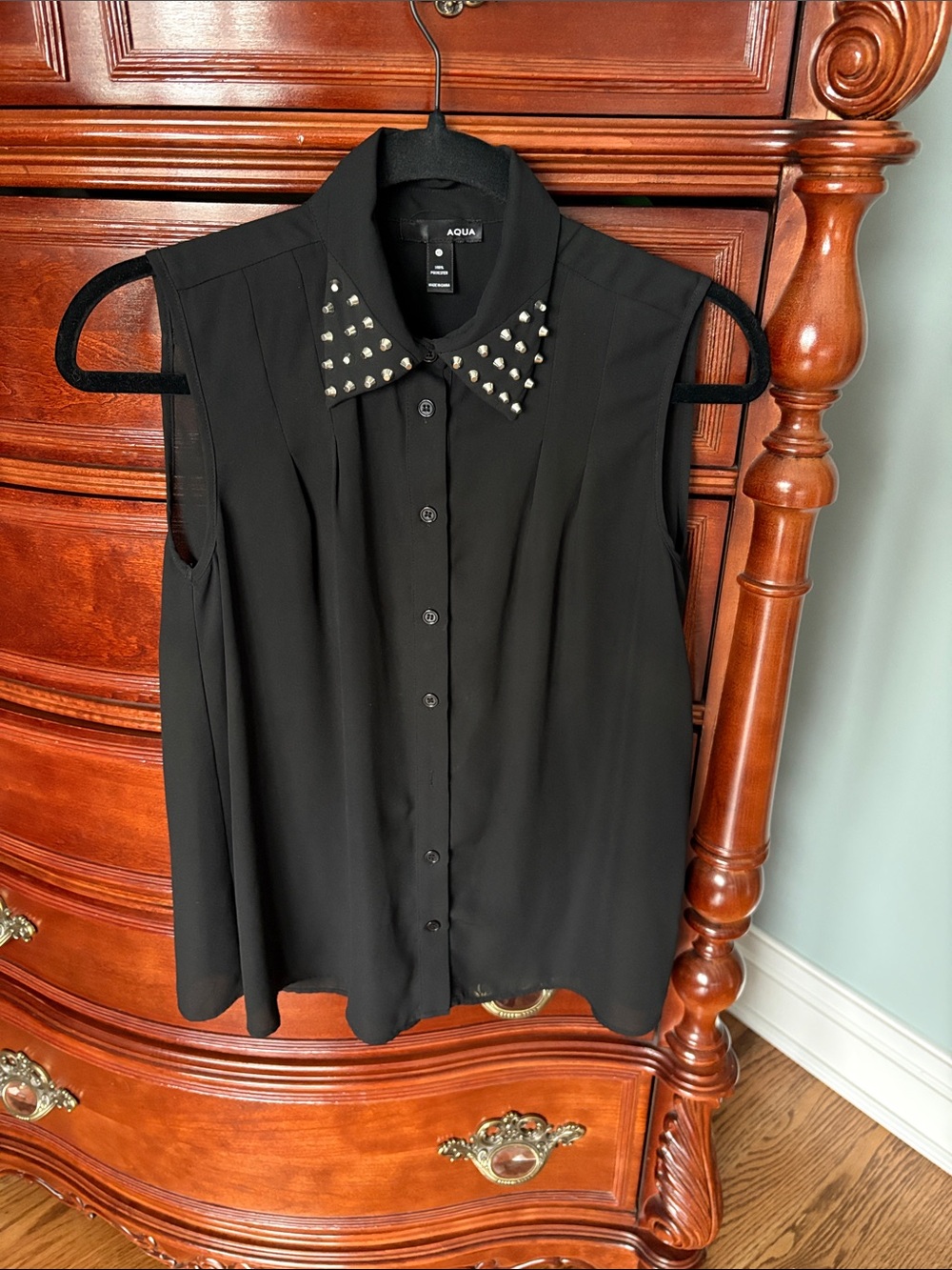 Aqua Black Sleeveless Button-Front Top with Studded Collar